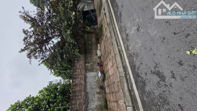 B.Á.N ĐẤT THỊ TRẤN  ĐAN PHƯỢNG , 2 MẶT ĐƯỜNG Ô TÔ TRÁNH, VIEW SÂN CHƠI 283M2, 34 TỶ