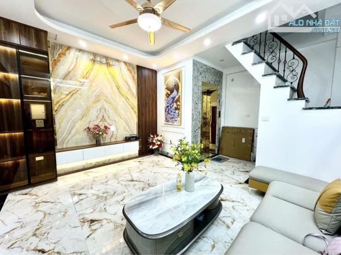 💥 Bán gấp 6 tầng thang máy ở quận Hai Bà Trưng giá có TL. Xem ngay
