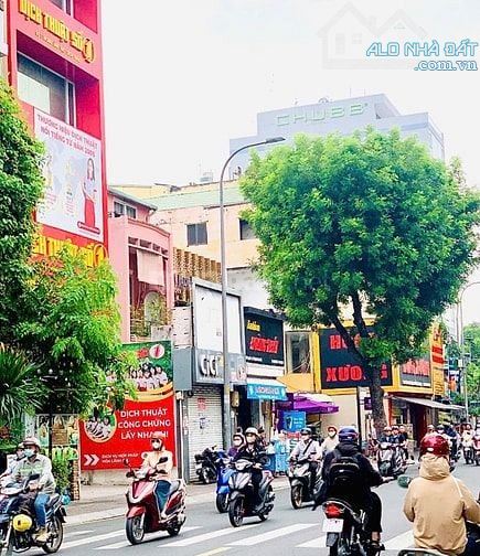 BÁN  NHÀ MẶT TIỀN NGUYỄN TRÃI, QUẬN 1 - GIẢM 10 TỶ 🔥