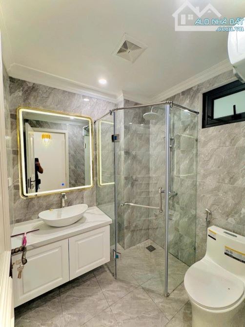 Nhà đẹp Quận 10, HXH, Nguyễn Lâm, gần trường QT Việt Úc đường 3/2, 2 tầng, 34m2, 6.x tỷ