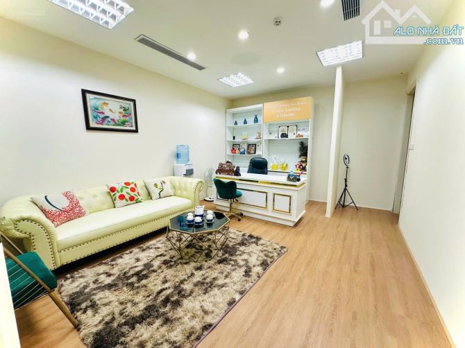 Cho Thuê Tòa Nhà 7 Tầng + Hầm Mặt Tiền 6m, Vị Trí Đắc Địa Hoàng Ngân – Cầu Giấy!