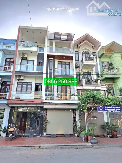Nhà 4 tầng dân xây hiện trạng còn mới nguyên; đường Ngô Gia Khảm có yếu tố K. doanh; 5,5 T