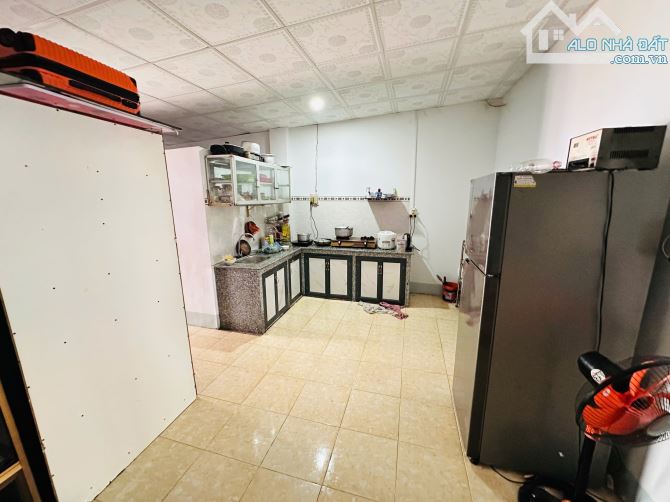 Bán nhà 191m2 Hẻm Lý Nam Đế - Tân Phước - TX LaGi chỉ 1 tỷ đường xe hơi