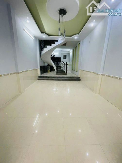 Hàng hiếm tại Huỳnh Văn Nghệ, 6,3 tỷ, 72m2, 4PN, 3WC, Tân Bình, HCM