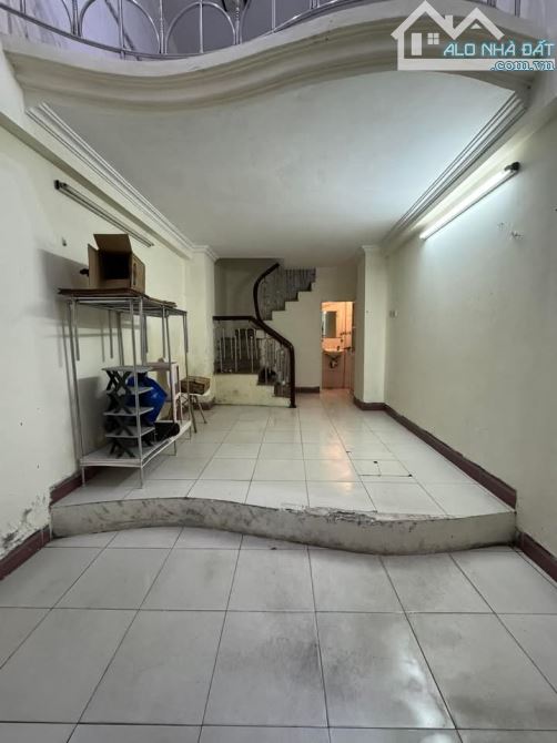 Cho thuê nhà ngõ chùa Liên Phái Bạch Mai Hai Bà Trưng 25m x 4 tầng, giá 7.5tr/tháng