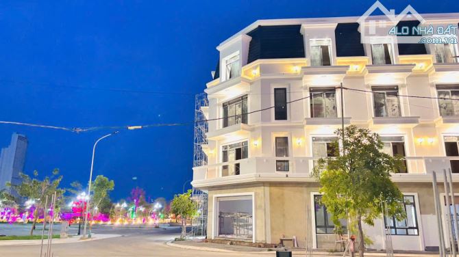 1.6ty Sở hữu Ngay nhà Phố 4 Tầng Cách biển 200m TẠI KĐT Biển Bình Sơn Ocean Park