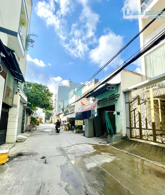 Bán nhà HXT Thông, Khu ViP Lê Trọng Tấn, Quận Tân Phú, nhà đẹp 4 tầng, 72m2,  giá 7,85 tỷ