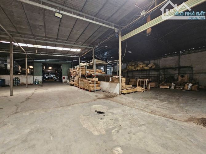 Nhà xưởng gần Quốc lộ 1K ngã tư Bình Thung, 3248m ngang 28m full SKC, sổ hoàn công, 2325