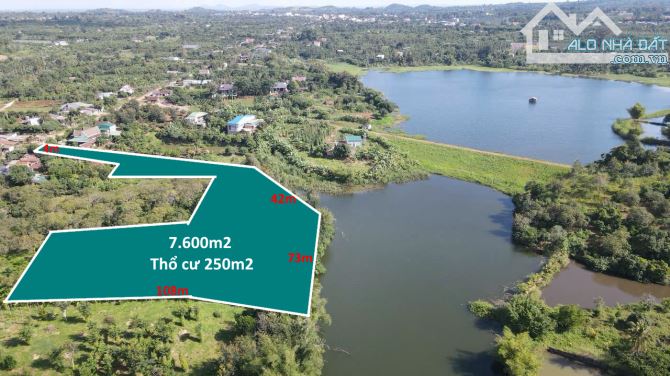cần bán gần 8 sào đất thổ cư view hồ Quỳnh ngọc nước xanh quanh năm
