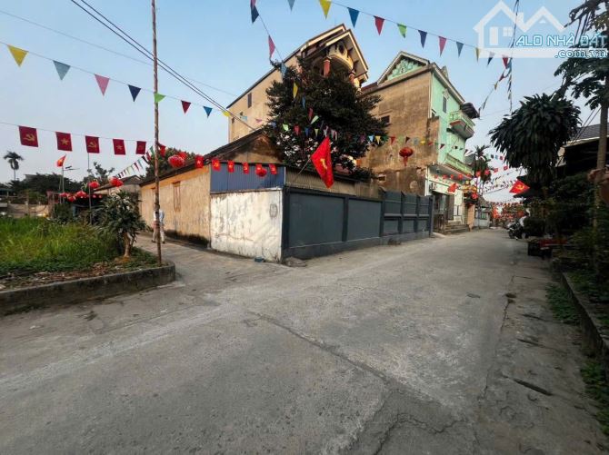 Chính Chủ Bán Lô Đất Thủy Xuân Tiên, Chương Mỹ vuông đẹp giá hợp lý