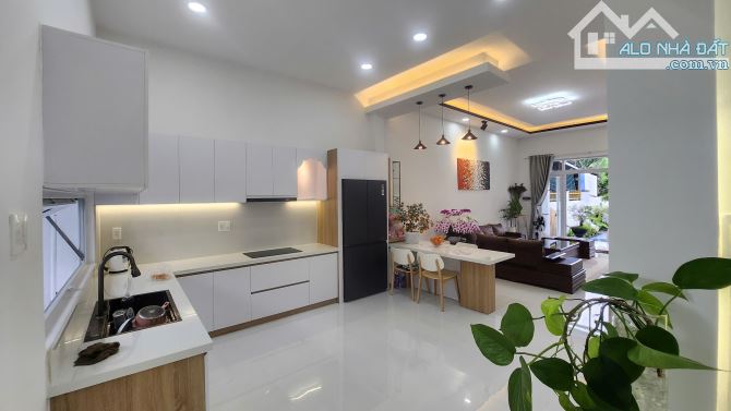 Nhà vườn thị trấn Diên Khánh cạnh Nam Sông Cái dt 240m2 cách đường Hà Huy Tập 50m - 1