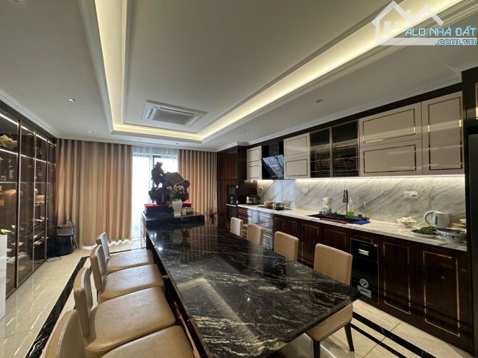 Bán nhà làng Việt Kiều Châu Âu, phân lô vỉa hè, ô tô, kinh doanh 80m2, 5 tầng, giá 22.2 tỷ - 1
