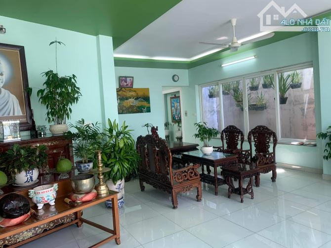 Cần bán nhà mới 4 tầng, ngay CV Lê Thị Riêng - 1
