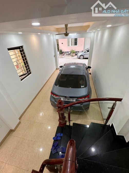 NHÀ ĐẸP DÂN XÂY PHỐ CỔ LINH- TƯ ĐÌNH - PHÂN LÔ QUÂN ĐỘI – LÔ GÓC –VỈA HÈ- GARA ÔTÔ - 1