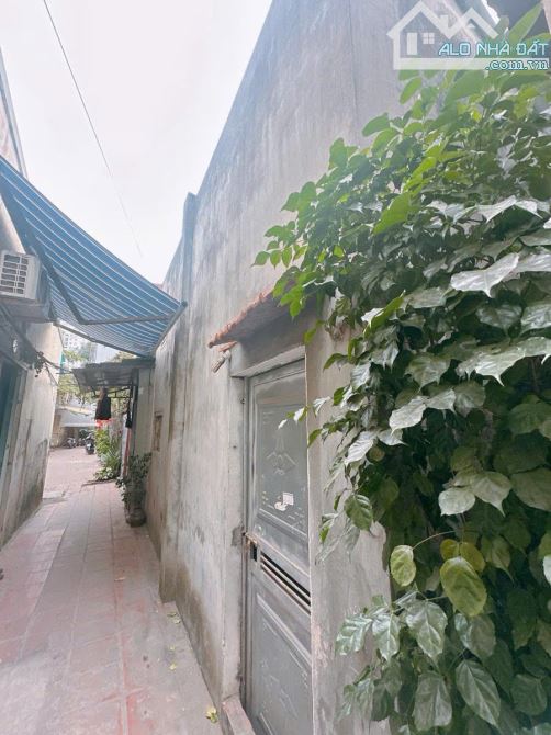 Đất đẹp Hoàng Quốc Việt 83m² Mặt tiền 5.3m chỉ 5.4 tỷ hàng hiếm tiện ich bạt ngàn - 1