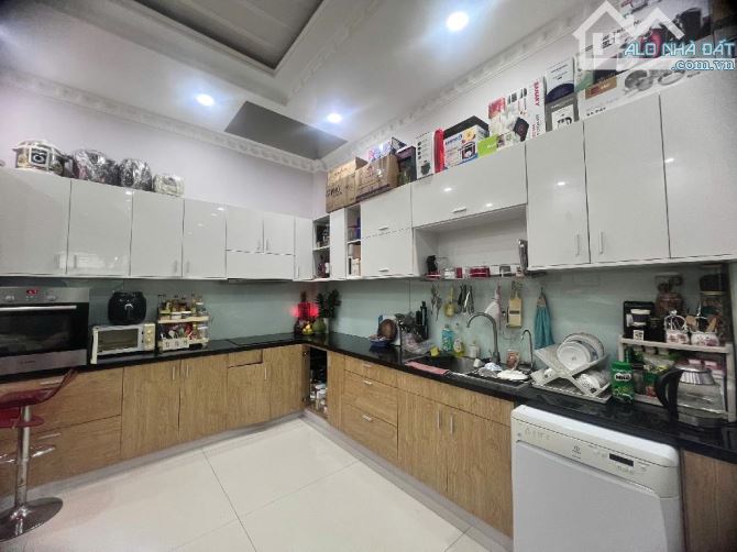 Nhà 5 tầng hẻm 7m sát Emart 2 Phan Huy Ích dt 70m2 nhỉnh 6 tỷ - 1