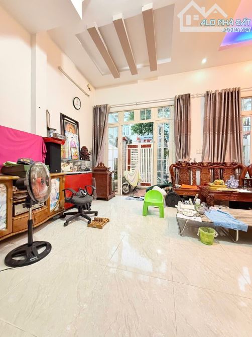 NHÀ 2 TẦNG Nguyễn Ảnh Thủ BÀ ĐIỂM- 81M2 NGANG HƠN 6 MÉT - HẺM NHỰA 8 MÉT Ô TÔ ĐỖ CỬA NGÀY - 1