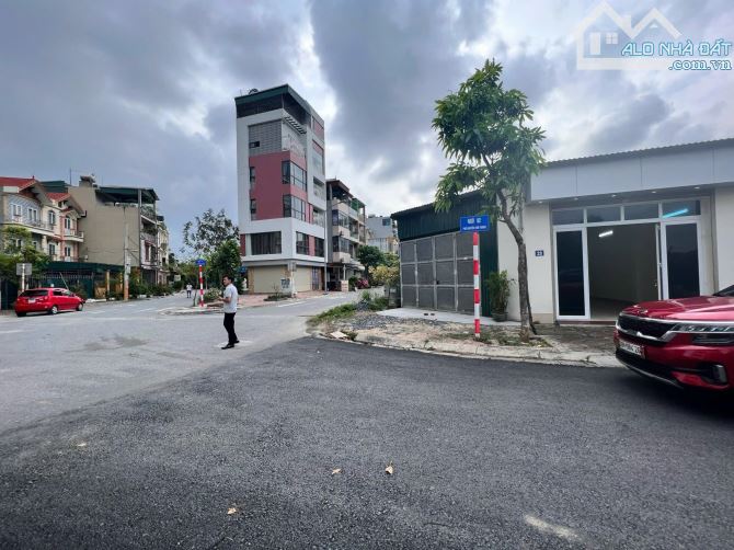 Bán kho xưởng đang cho thuê đường ô tô tránh ngõ Phố Nguyễn Thời Trung DT 75m2 . Giá 17 tỷ - 1