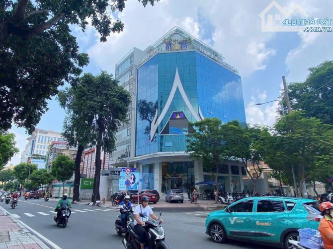 🏢🔑💰 BÁNTÒA NHÀ GÓC 2 MẶT TIỀN NGUYỄN TRÃI - Diện tích: 14m x 28m, 2 hầm, 10 tầng - 1
