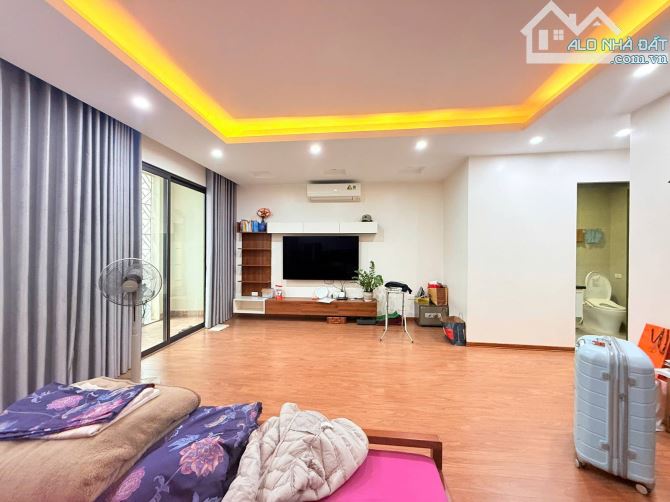 BÁN NHÀ PHỐ NGỌC HÀ 70M, OTOTRÁNH ,OTO VÀO NHÀ ,VỈA HÈ, THANG MÁY , GIÁ 18TỶ - 1
