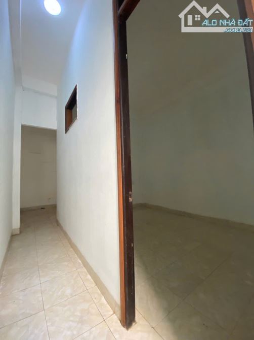 Nhà mặt tiền kinh doanh Tô Hiệu ngay trung tâm - 1