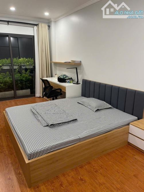 Nhượng nhà 🏠 40 m , 5 tầng, mặt tiền 4 m rao 8,1 tỉ - 1