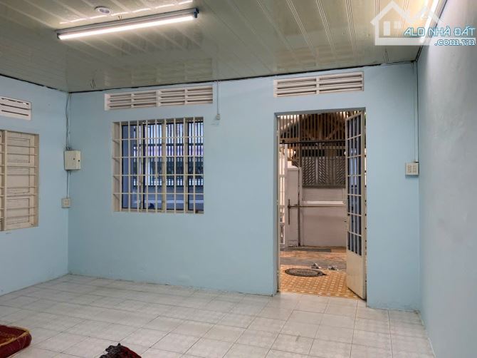 Bán nhà c4 dt 68m2 ngang 6m, hẻm Hà Thành, thông 2/4 ,Trần Qúy Cáp, giá hạ 400 còn 2tỷ 500 - 1