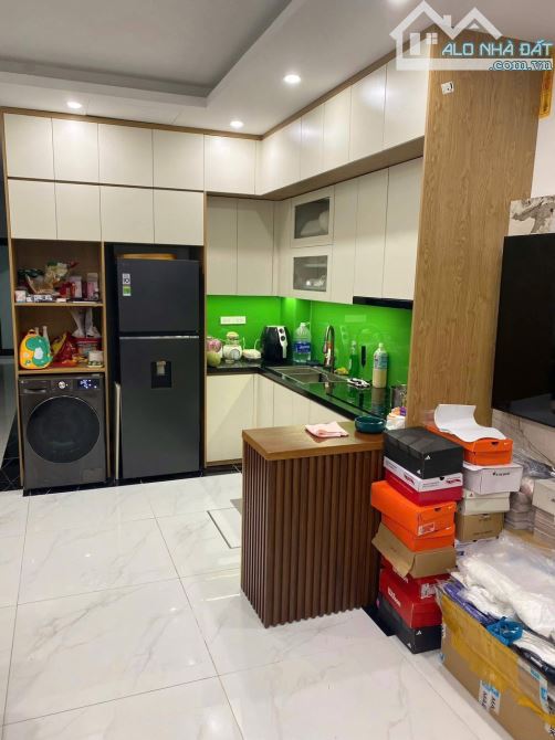 NHÀ ĐẸP PHỐ ÂU CƠ - 1 NHÀ RA PHỐ, NGÕ THÔNG THẲNG TẮP 3 GÁC TRÁNH, 30M OTO - GIÁ 16 TỶ - 1
