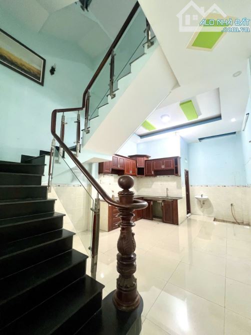 Siêu Phẩm nhà Hồ Văn Long gần ngã tư Gò Mây hẻm 5m thông 70m2,3Tầng Nhỉnh 5tỷ - 1