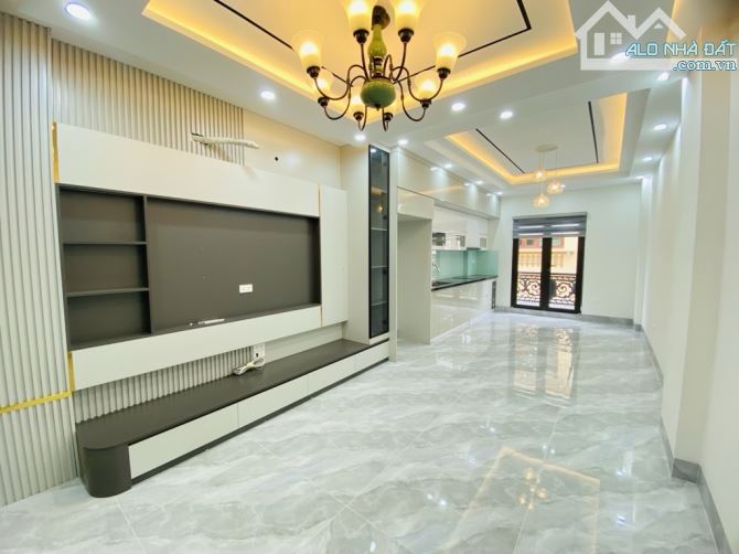 BÁN NHÀ ĐỨC GIANG, LONG BIÊN, 6 TẦNG, NGÕ THÔNG THANG MÁY, GARA Ô TÔ,FULL NỘI THẤT,HƠN 8TỶ - 1