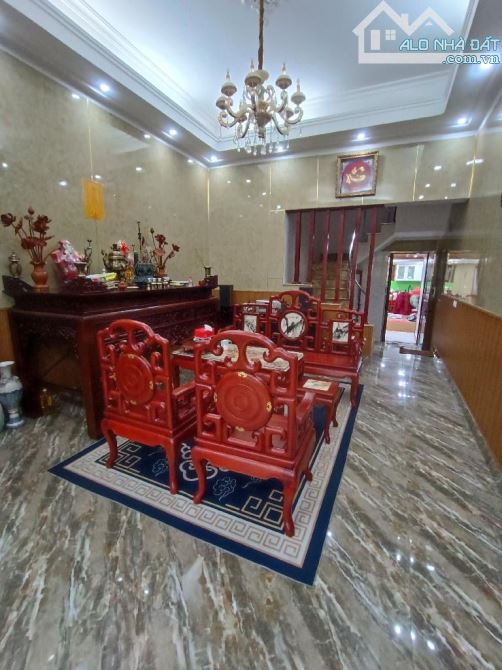 MẶT PHỐ TRUNG TÂM - NHÀ ĐẸP Ở NGAY - 2 MẶT THOÁNG TRƯỚC SAU - KINH DOANH - 1
