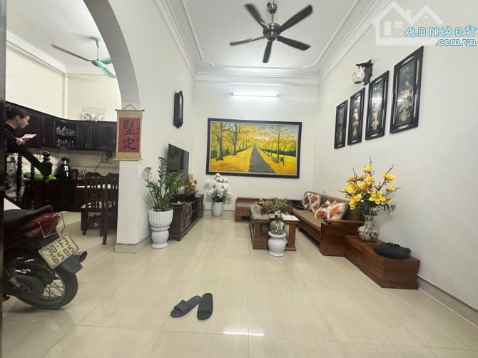 Đống Đa nhà lô góc ngõ oto cách mặt phố Tây Sơn 30m hiếm nhà bán phải thật nhanh - 1