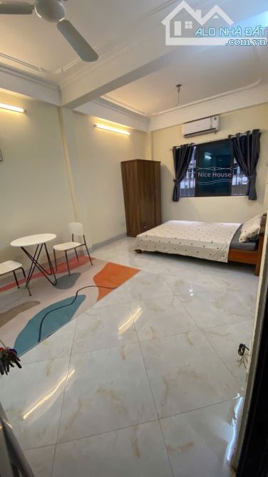 Cho Thuê CCMN Ngõ 89 Xã Đàn Đống Đa 25m2 Studio Cửa Sổ Giặt Riêng Thang Máy Gần Chợ - 1