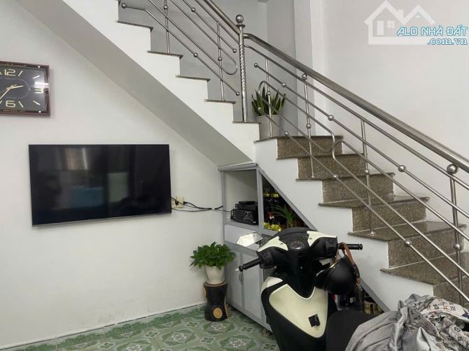 Chỉ nhỉnh 2 tỷ x có ngay nhà 2 tầng kiên cố Quận Thanh Khê - 1