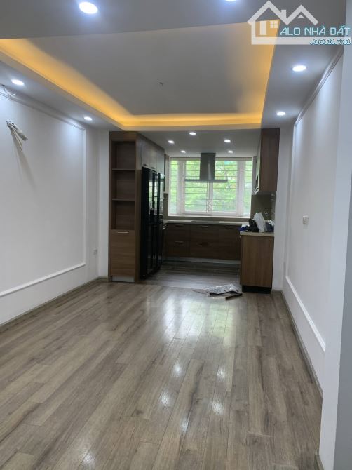 NHÀ RIÊNG THÁI HÀ – Ô TÔ – 45M – 4 TẦNG – MẶT TIỀN 4M – GIÁ 15,9 TỶ - 1