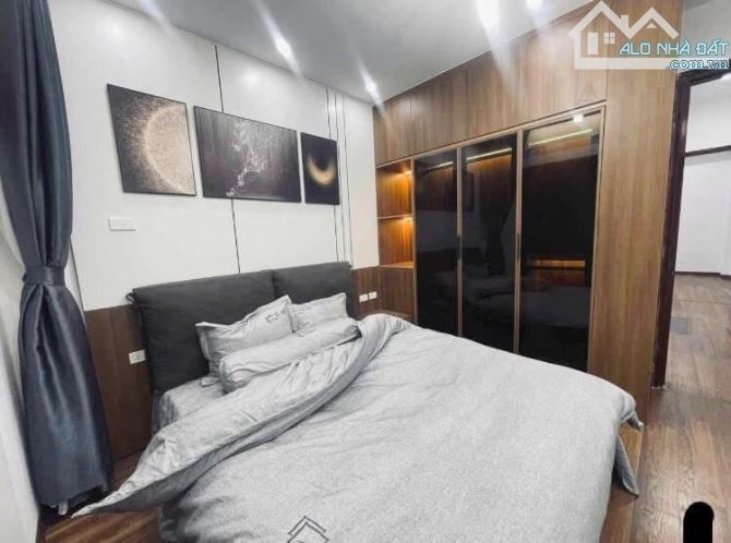Bán Gấp!! Đường Láng- Nhà Đẹp-50m2-4 tầng chỉ 10.85 tỷ - 1