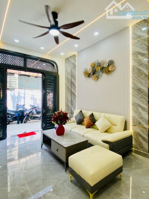 NHÀ Ở ĐƯỜNG SỐ 9 P16 GÒ VẤP 4 PHÒNG NGỦ HẺM Ô TÔ 4M5 GIÁ 5 TỶ 850 39M2 - 13
