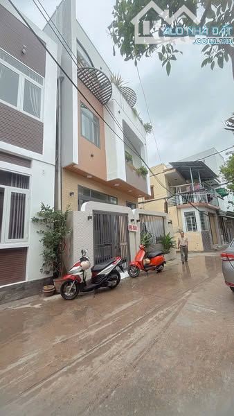 BÁN NHÀ 1 TRỆT 2 LẦU HẺM 50 QUANG TRUNG 4,8 TỶ - 17