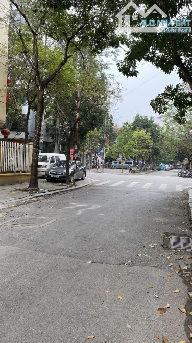 Bán nhà liền kề tt quận Hà Đông, 5 tầng thang máy, oto đỗ cửa, dt 90m2, giá nhỉnh 22 tỷ - 8