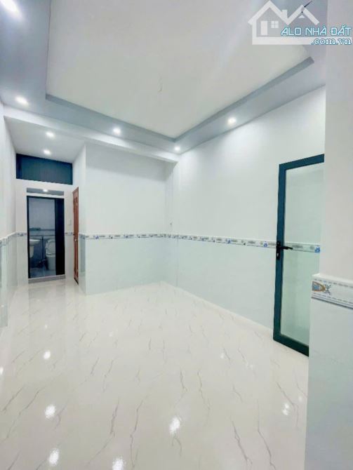 SÁT MẶT TIỀN HOÀNG DIỆU  TRUNG TÂM Q4  DIỆN TÍCH SD 84 M2 CÓ 4 TỶ - 2