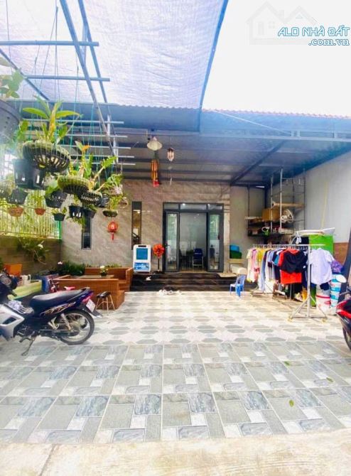 Nhà Diên Toàn Diên Khánh dt 140m2 ngang 8m đường ô tô sát đường Huỳnh Thúc Kháng - 2