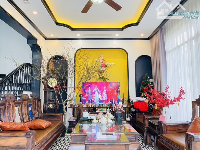 BIỆT THỰ ĐÔ NGHĨA - NẰM MẶT VÀNH ĐAI 4 - TIỀM NĂNG - CẠNH CÔNG VIÊN - TẶNG LẠI NỘI THẤT - 2