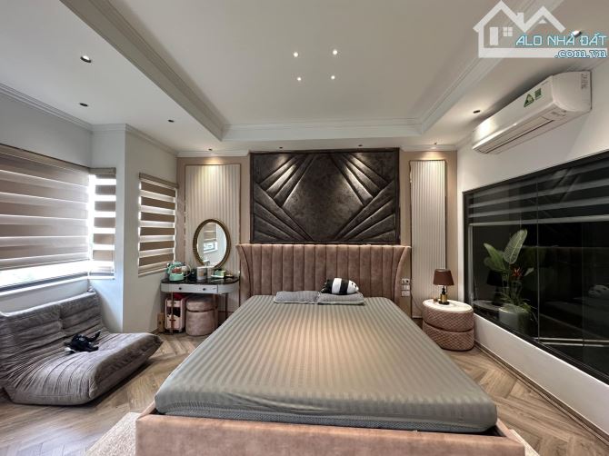 Bán nhà làng Việt Kiều Châu Âu, phân lô vỉa hè, ô tô, kinh doanh 80m2, 5 tầng, giá 22.2 tỷ - 2