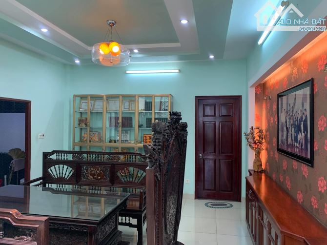 Cần bán nhà mới 4 tầng, ngay CV Lê Thị Riêng - 2