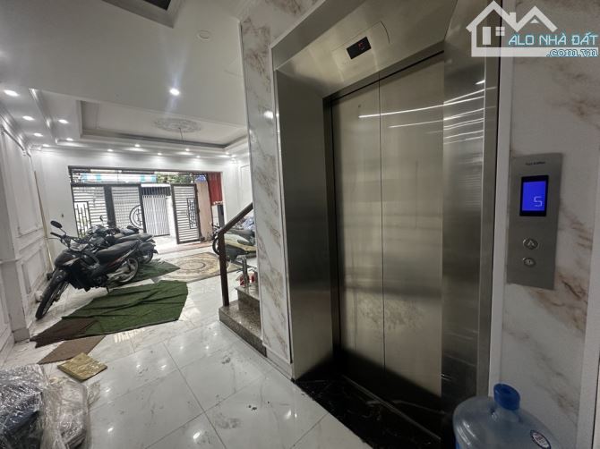 Chung cư mini Cổ Linh- Bát Khối, 95m x 7tầng, ôtô tránh, full thổ cư, dòng tiền 50tr/tháng - 2