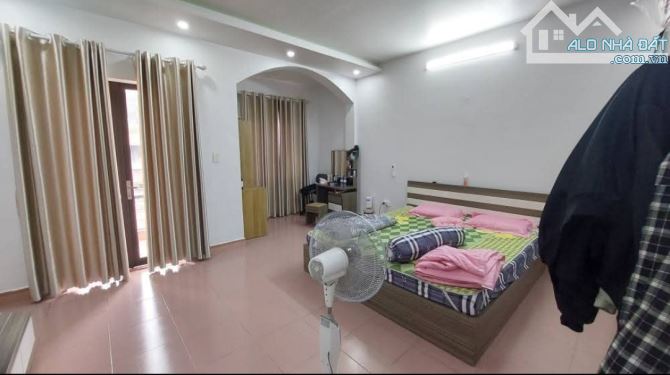 Bán nhà An Lạc, Sở Dầu, Hồng Bàng, Hải Phòng. 2,5 tầng, 82m2, 5 tỷ. N4,5m nở hậu, d2 - 2