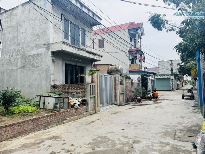 Bán đất trục chính như giá trong ngõ 73m KD đỉnh tại ĐÔng Lai-Quang Tiến-SS - 2