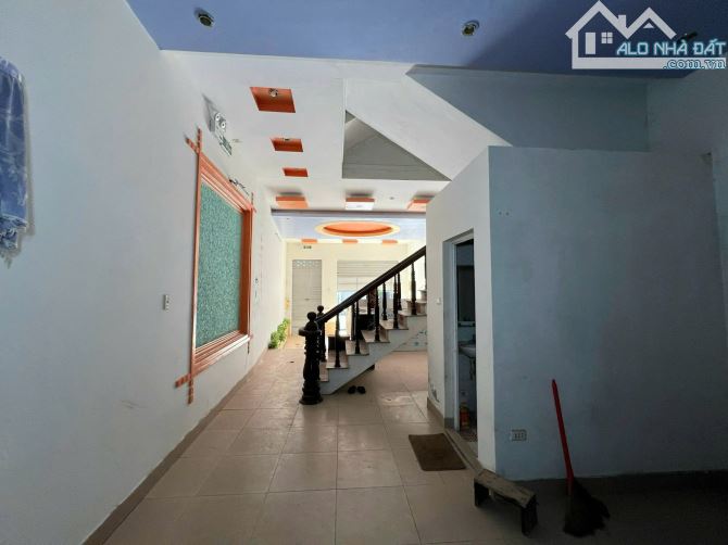 Cho thuê nhà mặt đường thị trấn Rế , An Dương . Làm Văn phòng , Spa , trung tâm ngoại ngữ - 2