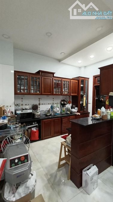 Bán gấp nhà đẹp lung linh ở ngay MT khu Đường số Tạ Quang Bửu, 105m2, SHR, chỉ 22 Tỷ. - 2