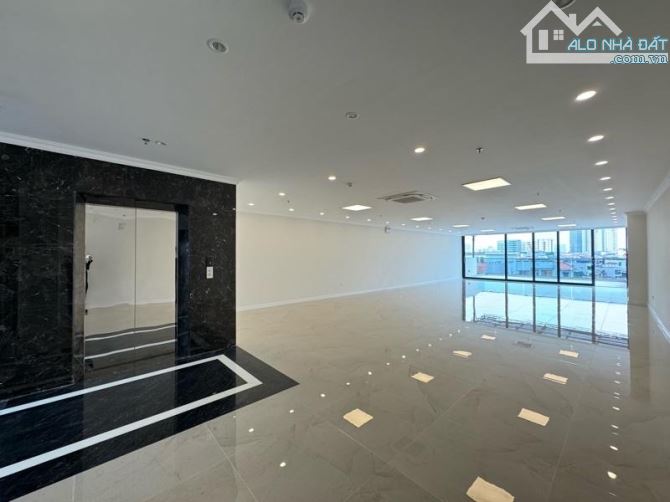 HIẾM- TOÀ BUILDING 10 TẦNG MP Q. THANH XUÂN- 2 VỈA HÈ- 3 THOÁNG- FUll GPXD- 320M